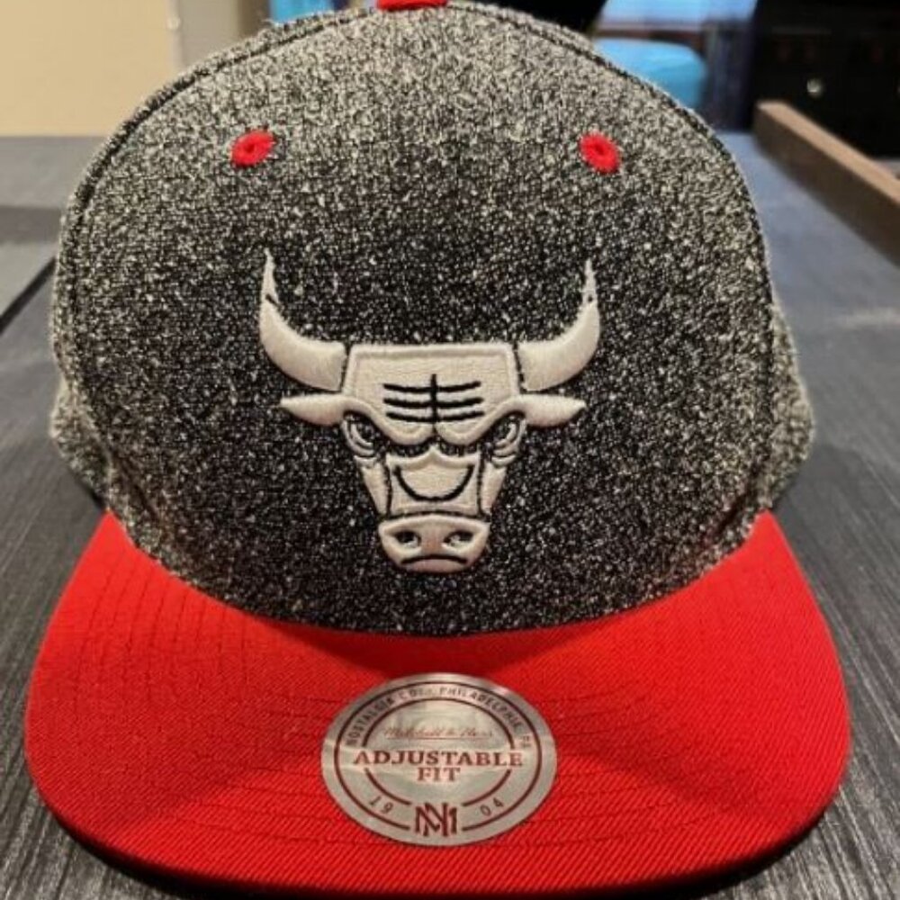 Chicago Bulls Mitchell and Ness snapback hat